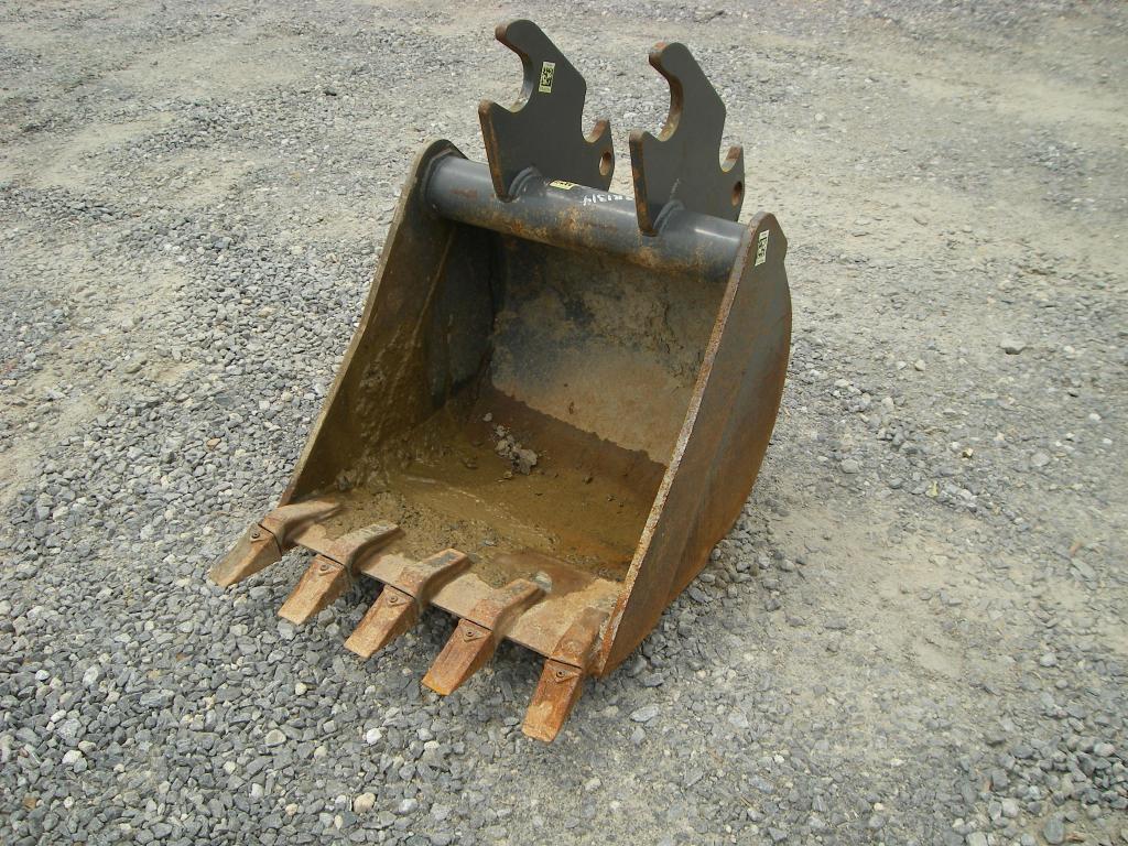 24" Quick Attach Excavator Bucket Built To Fit Kubota KX057 eBay