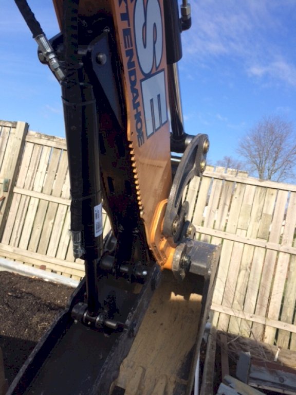 Ht1035 hydraulic excavator thumb on case extenda hoe 3