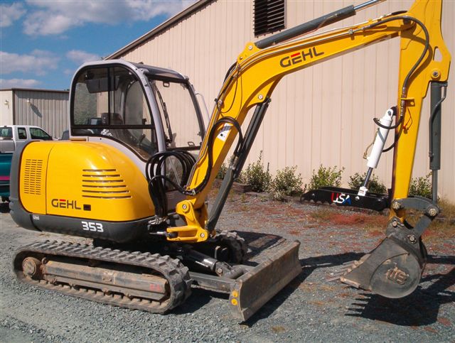 Black HT830 welded on GEHL 353  mini excavator