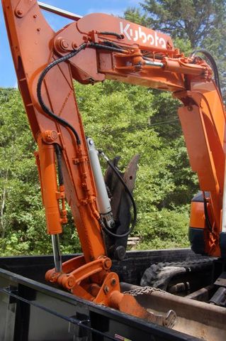 Ht830 mini excavator thumb on a KUBOTA mini excavator