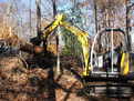 MUSTANG ME 3003 with HT830 mini hydraulic excavator thumb
