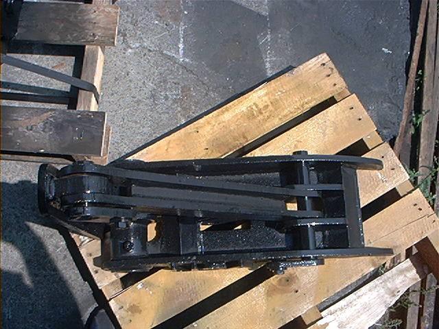Aerial view of MT824 thumb on a shipping pallet.