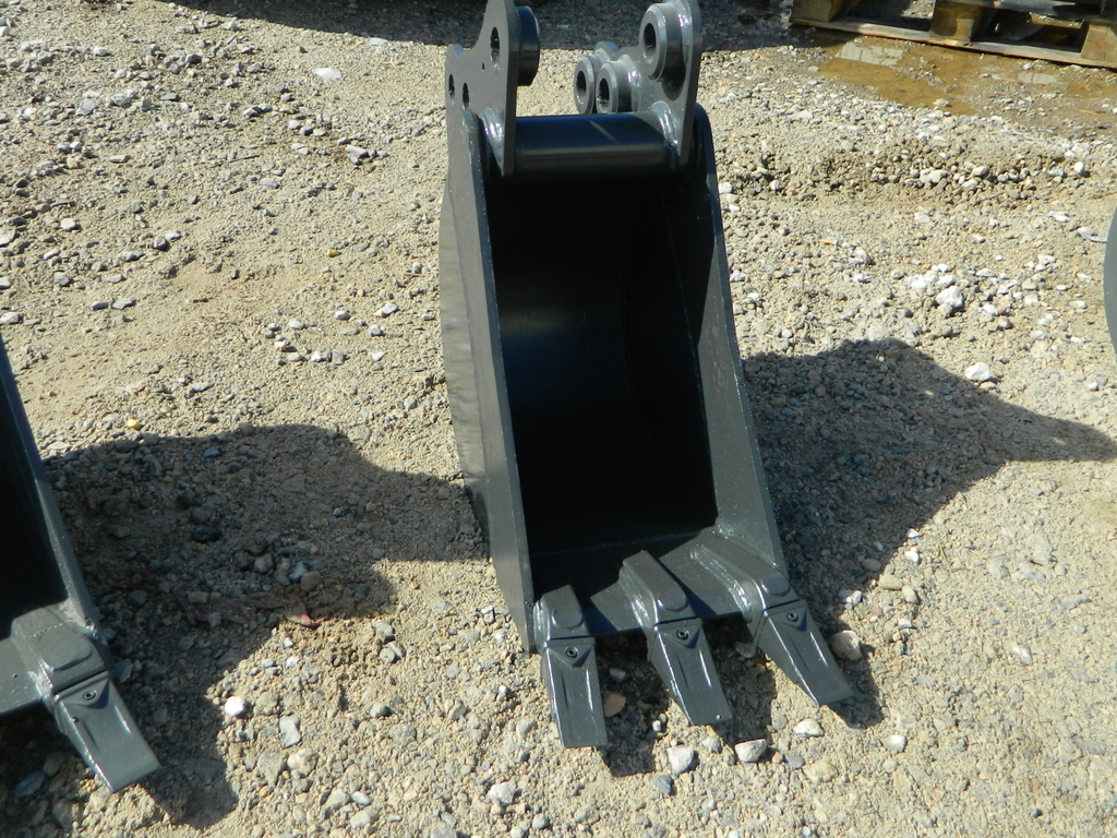 12 pin bucket made to fit kubota u35 kx121 kx71 kx91 1