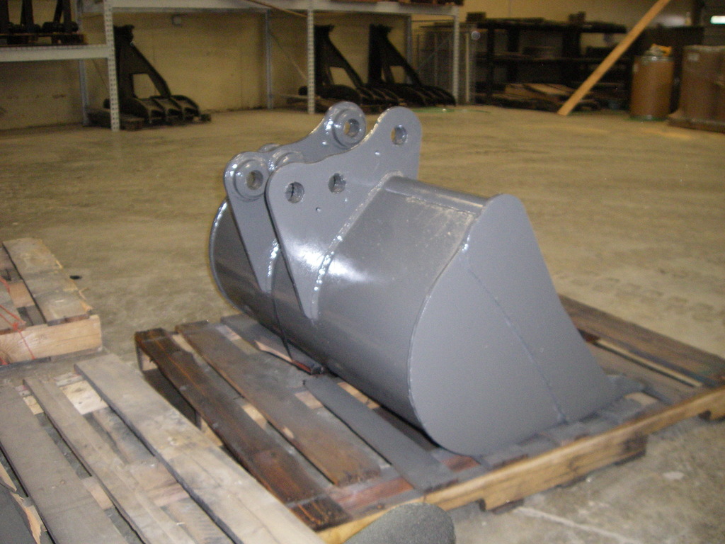 Every photo for U35_36_PINBUCKET pin on bucket for kubota by USA Attachments