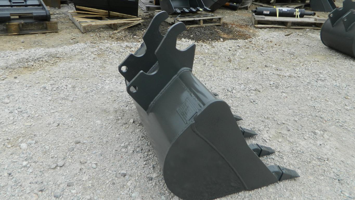 Every photo for U35_36_QABUCKET quick attach bucket for kubota by USA