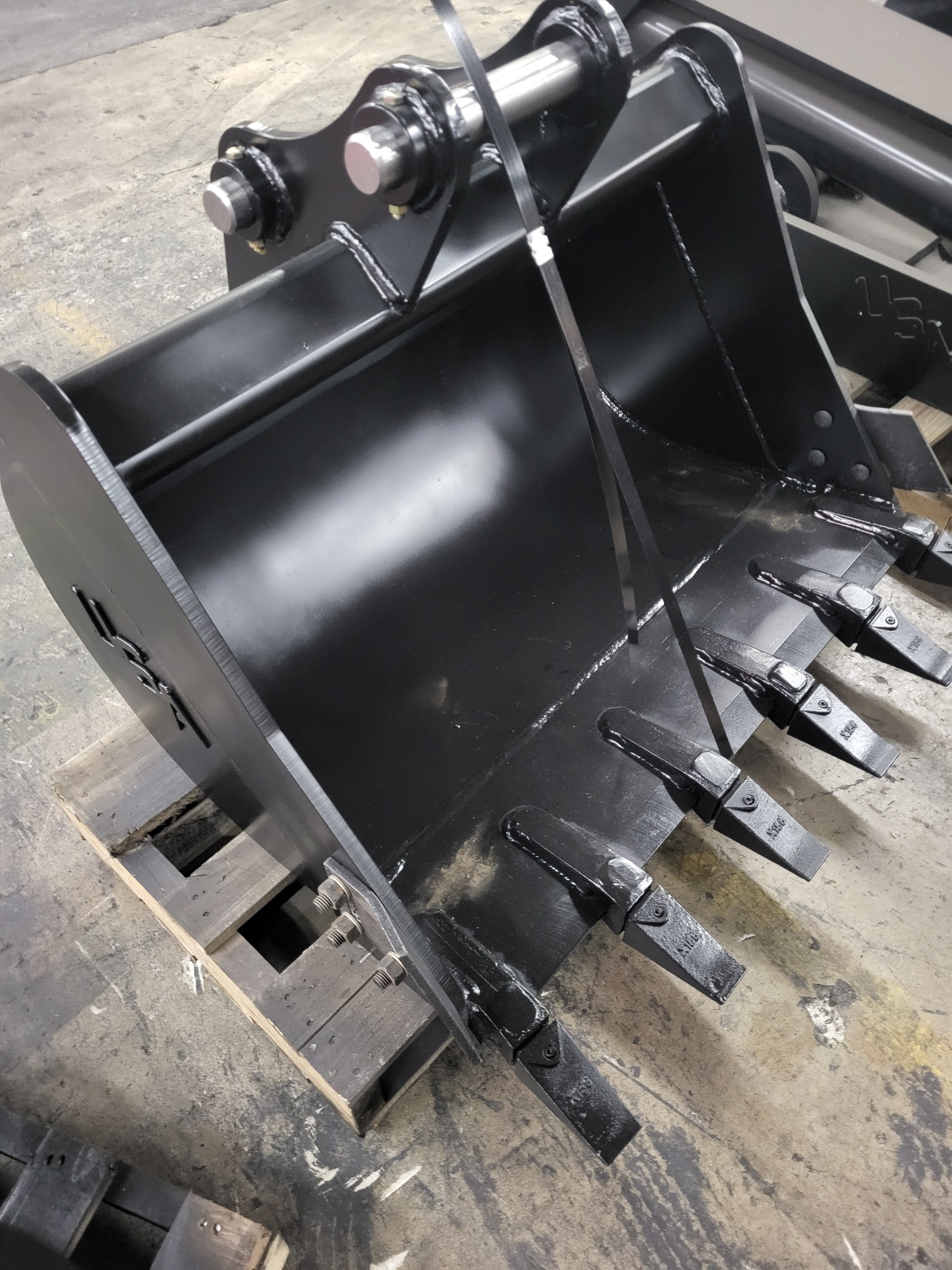 eb1036_fits_komatsu_pc55MR excavator bucket