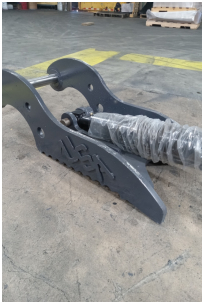 kubota style hydraulic excavator thumb fits kubota KX040