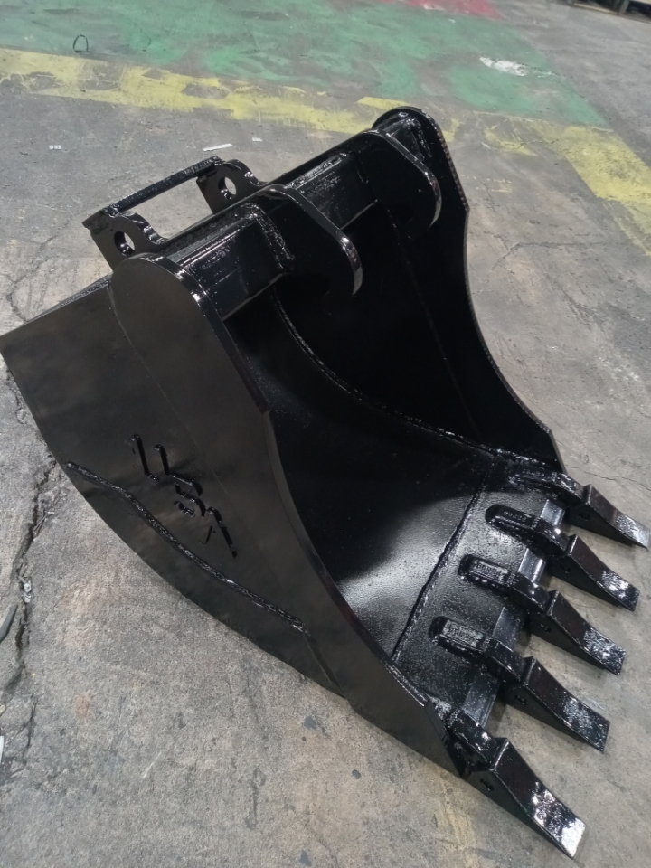 24 inch excavator tooth bucket fits bobcat e42 e45 e50 e55