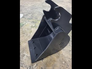 18 inch excavator ditching bucket fits machines 10000 13000 lbs