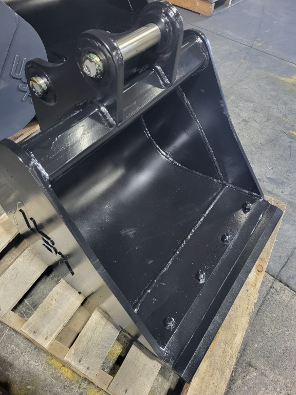 db624 24 inch excavator bucket fits pins not included 1