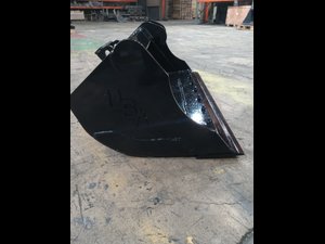 48 inch excavator ditching bucket with bobcat style hookup 6 series 1