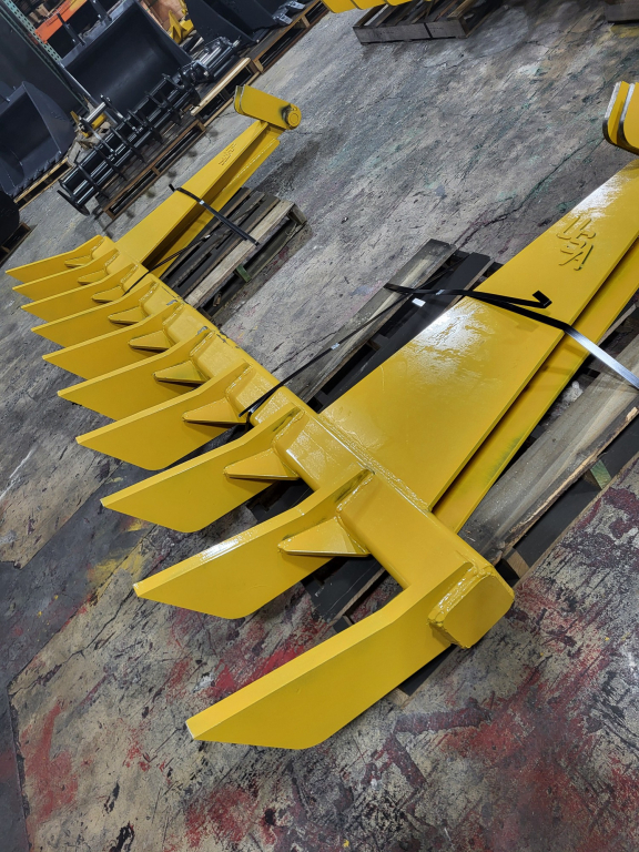 Dr1_134_10_6x6 dozer root rake