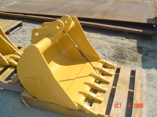 36\" excavator bucket for machines 10,000 - 14,000 lbs