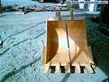 36\" excavator bucket for 24,000 - 33,000 lb machines