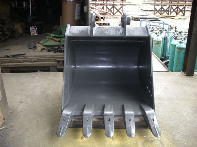 42\" excavator bucket for machines 33,000-40,000 lbs