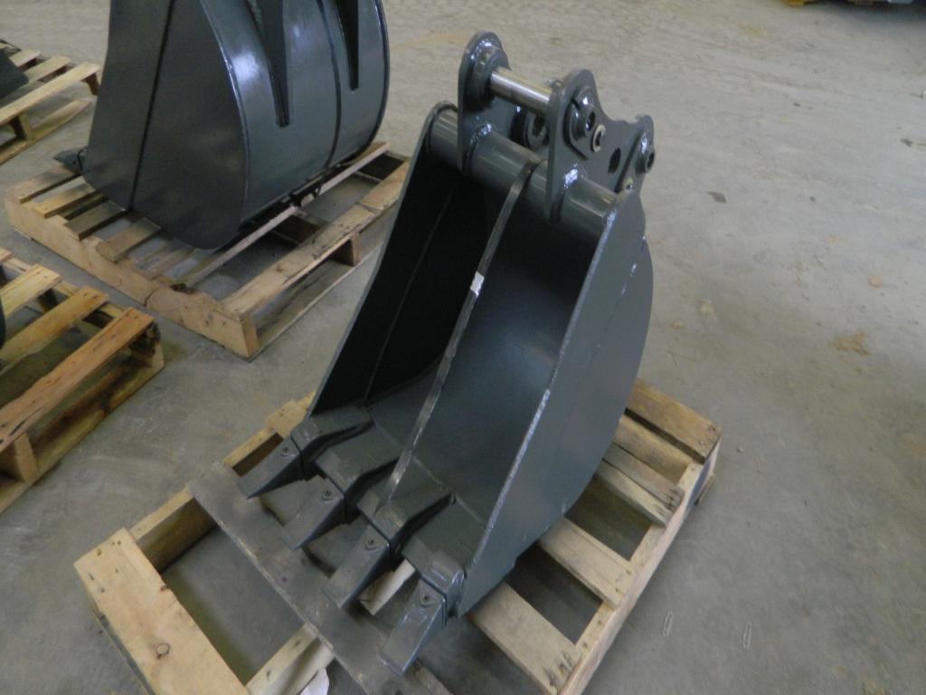 eb618 mini excavator bucket 1