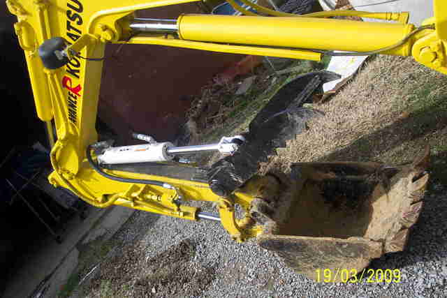 ht830 hydraulic excavator thumb 83