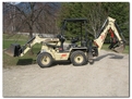 hydraulic mini thumb installed on BL-275 IR compact backhoe