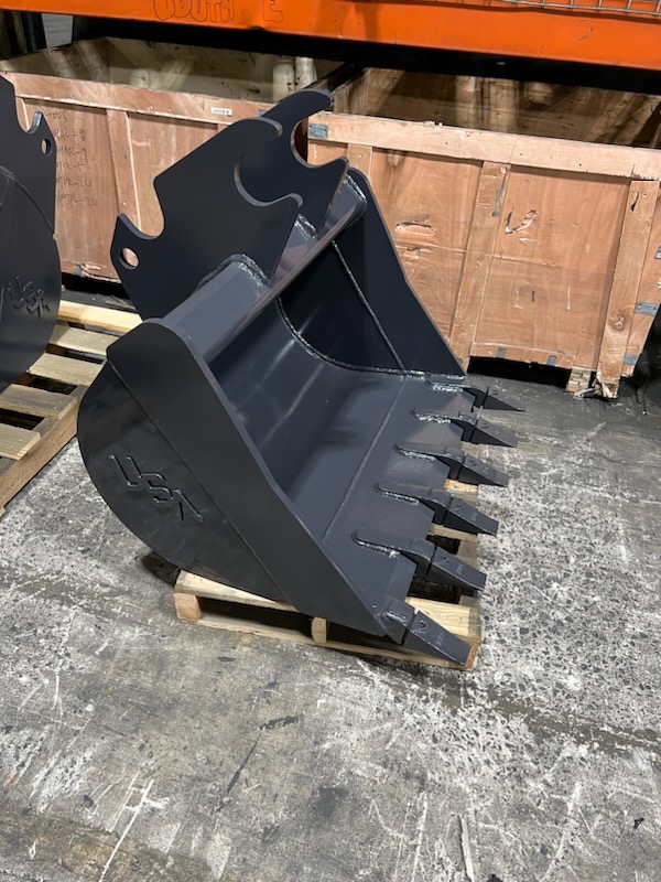 30 inch mini excavator bucket fits Kubota KX057 U55 U48 1