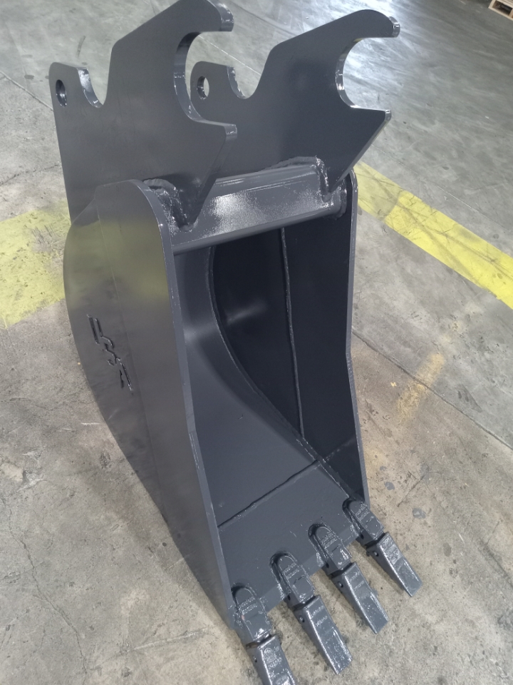 18 inch excavator bucket fits Kubota KX080 2