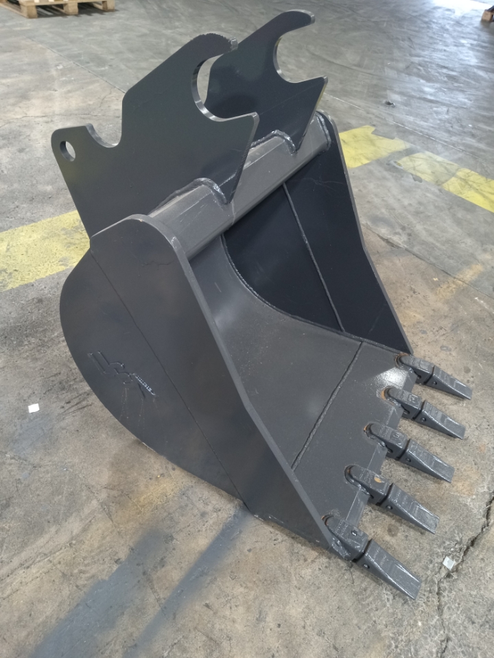 30 inch mini excavator bucket fits Kubota KX080 1