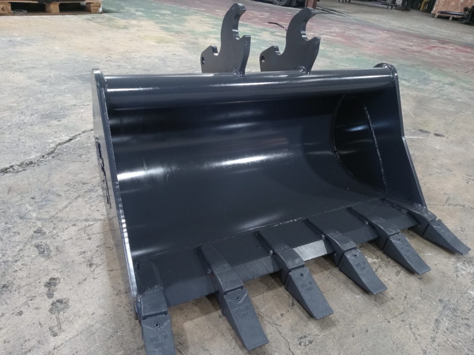 36 inch excavator bucket fits Kubota u25 u27 1