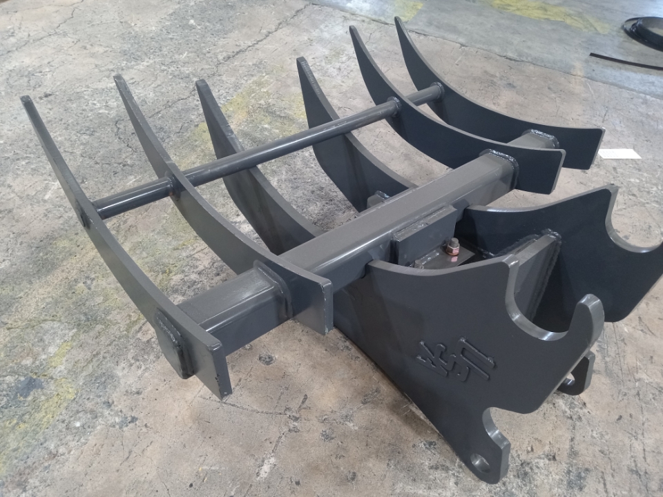 Kubota KX080 style excavator stumper rake 1