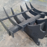 Kubota KX080 style excavator stumper rake 1