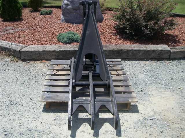 The original, 18" x 50" excavator thumb by USA Attachments. Fits most machines 24,000 - 39,000 lbs.