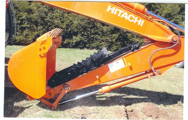HITACHI with excavator thumb MT1850