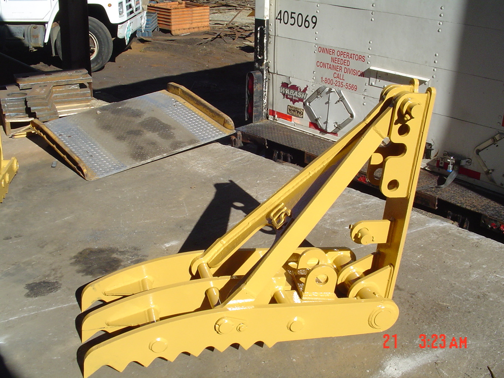 MT1850 mechanical excavator thumb