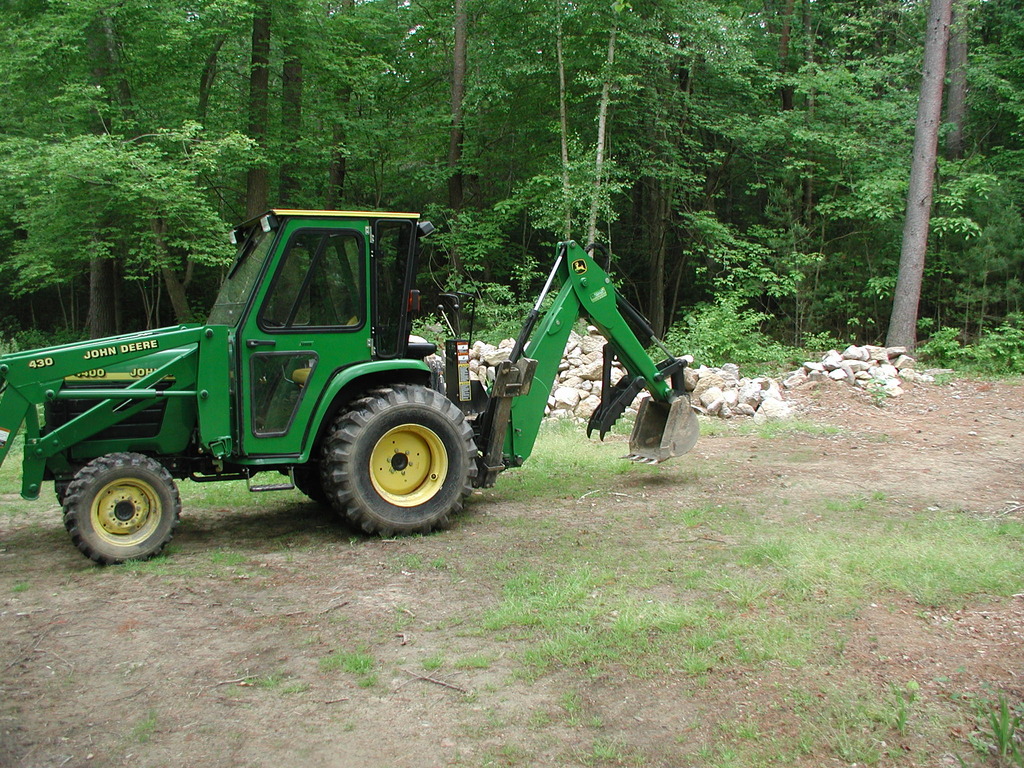 John deere 430 mini backhoe farm tractor with 8"x24" thumb installed