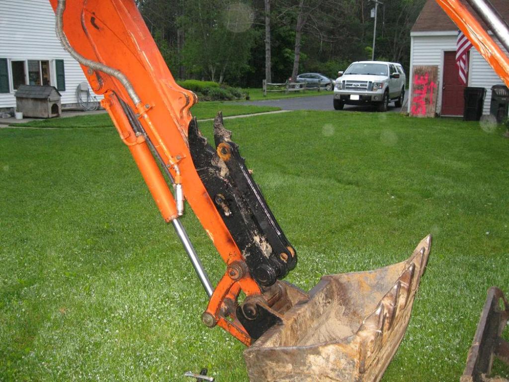 Mt830 mini excavator thumb 50