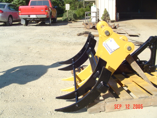 midsize mini excavator tree stumper 3